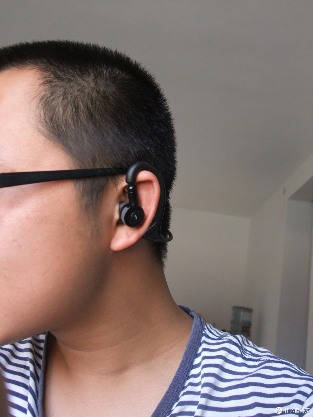跑步装备：Saucony 索康尼 Ride 6 男款次*级缓震系跑鞋 & Plantronics 缤特力 BackBeat 903+ 运动式蓝牙立体声耳机