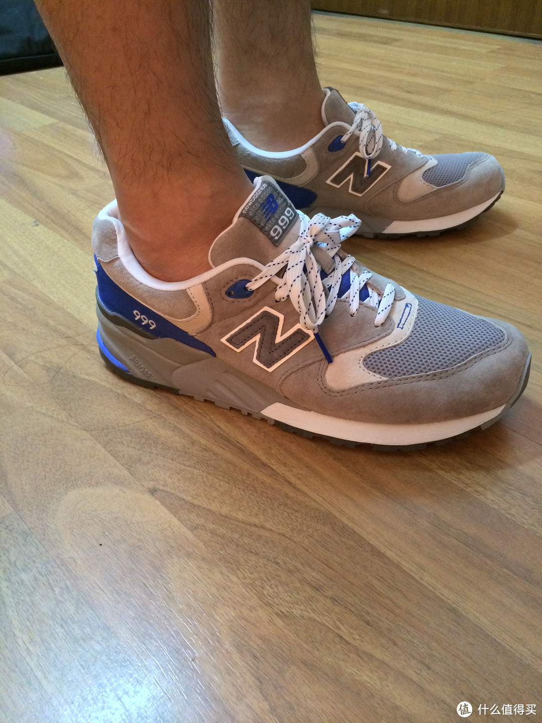 直邮香港的福利：New Balance 新百伦 M990V3 波士顿马拉松配色跑鞋及ML999休闲鞋