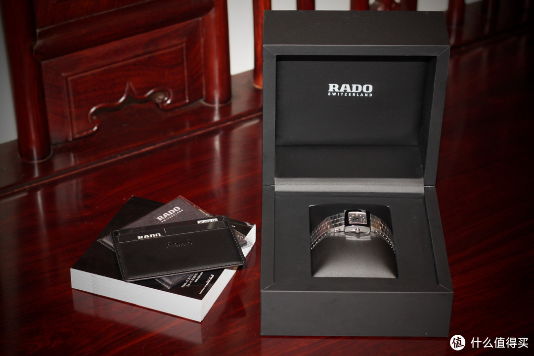 送给LD的生日礼物:RADO 雷达 DIASTAR JUBILE R18682713 女款镶钻腕表
