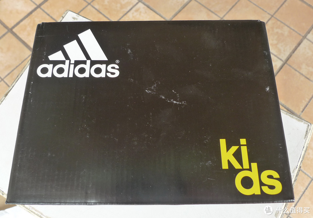 可爱的毛毛虫：Nike KIDS 耐克童鞋 小童系列 男童跑步鞋 DYNAMO FREE & adidas Kids 阿迪达斯童鞋Fluid Conversion CF 童鞋