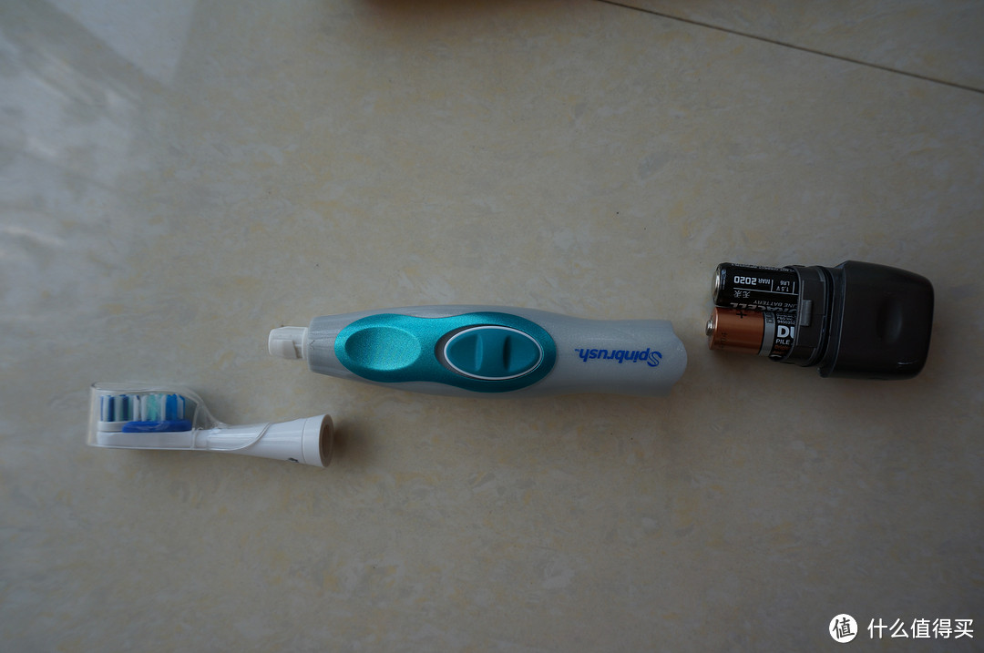 第一次用不知名的牙刷和牙膏