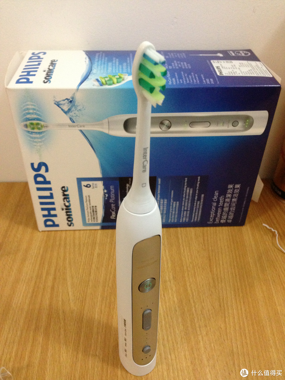 爱上刷牙：Philips 飞利浦 HX9112 致臻护齿型声波震动牙刷