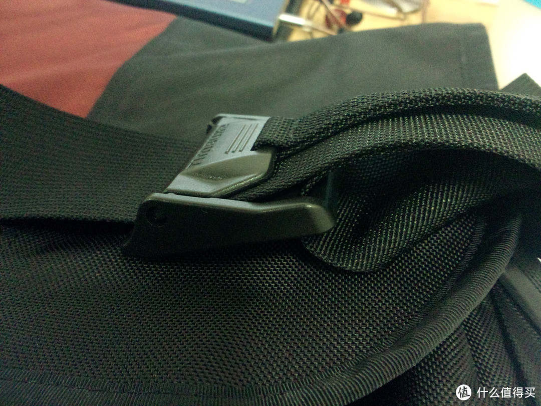 暗黑破坏神？Timbuk2 天霸 diablo 经典红黑款邮差包