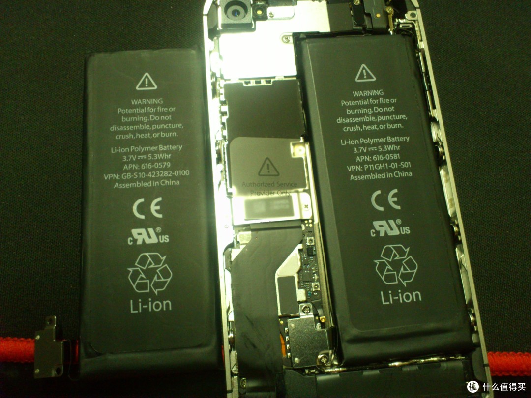 为了给iPhone4s换电池购入的 老A38合1工具和小台钳