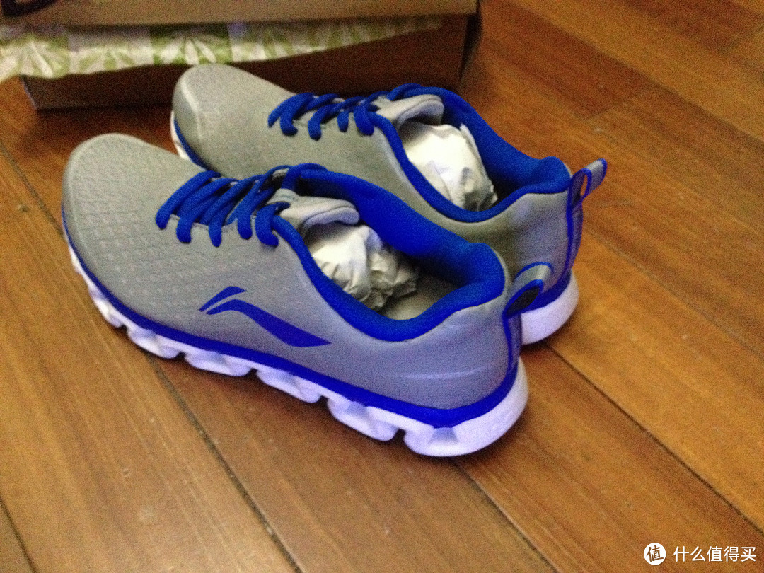 新鲜上市的李宁弧四代缓震跑鞋使用感受