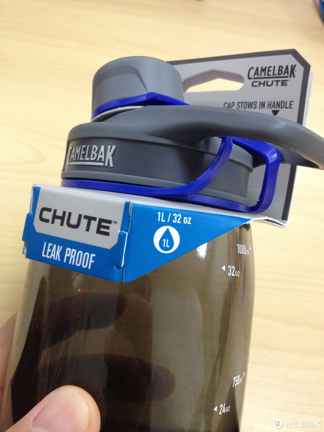 为了牛饮！CAMELBAK CHUTE 运动水壶