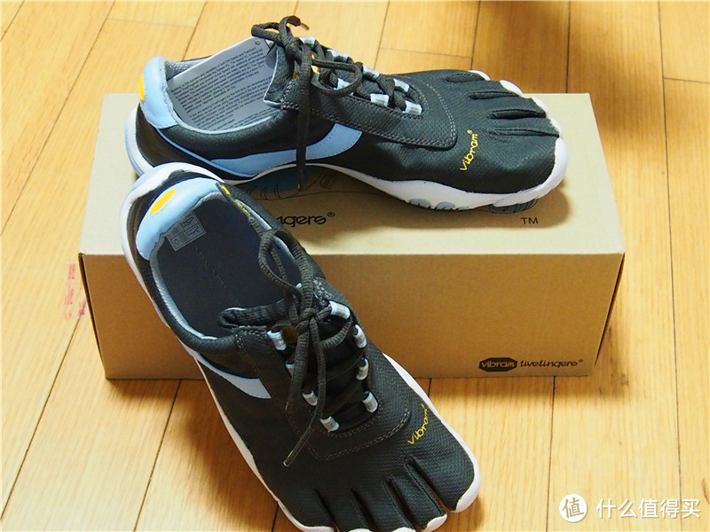 VIBRAM的遛狗鞋，感觉自己萌萌哒：Vibram FiveFingers Speed XC 女款五趾休闲鞋