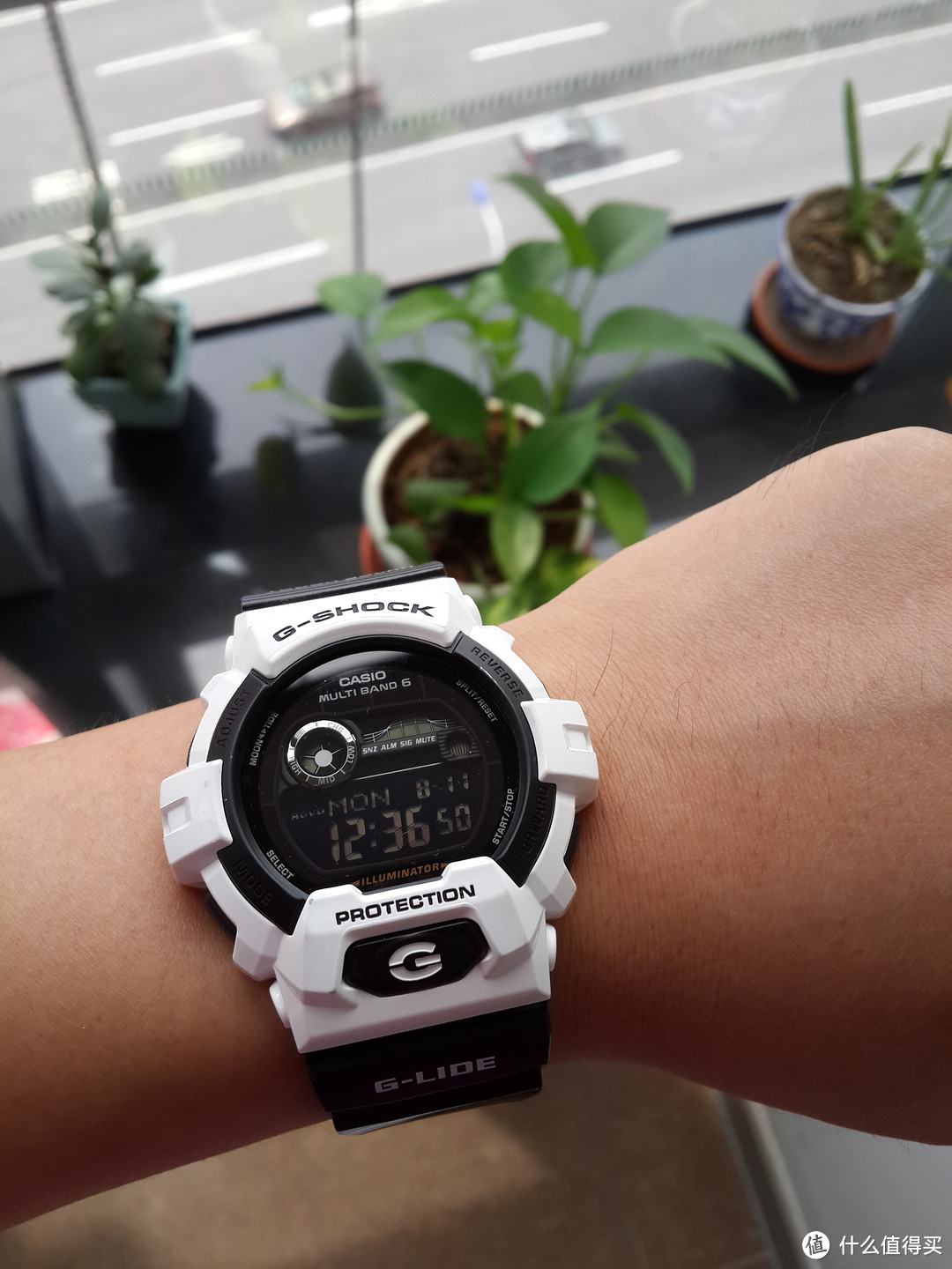 平价多功能太阳能六局电波：CASIO 卡西欧 G-SHOCK GWX-8900系列 腕表