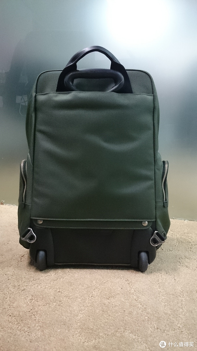 Tumi Alpha Lemoore Wheeled 旅行拉杆包 22472