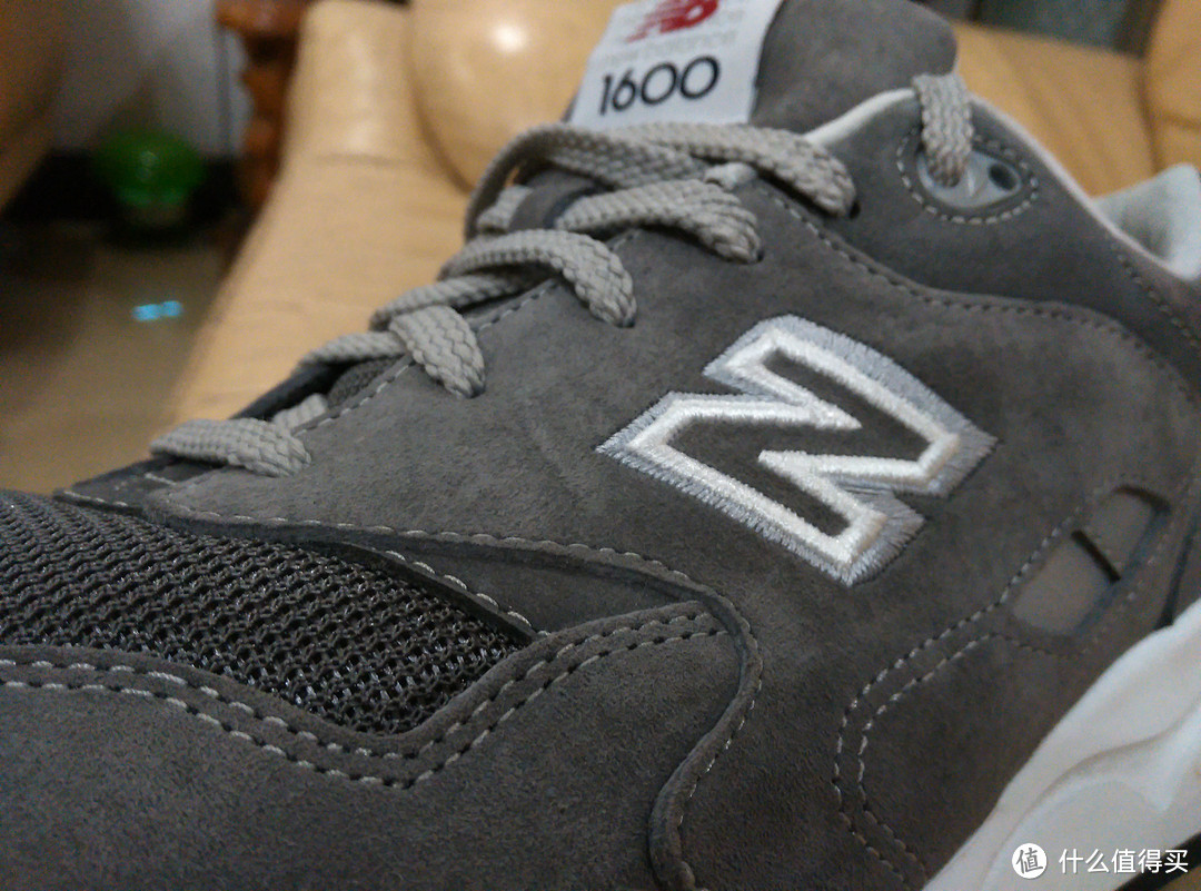 New Balance 新百伦 CM1600 对比 M998，Clean System、Suede Cleaner清洁喷雾和防水喷雾使用体验