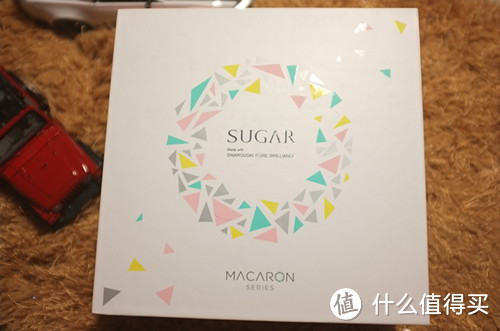 【8.22更新】少女的酥胸：外貌党乱入 SUGAR 施华洛世奇 宝石马卡龙 时尚手机，附赠品礼包揭秘