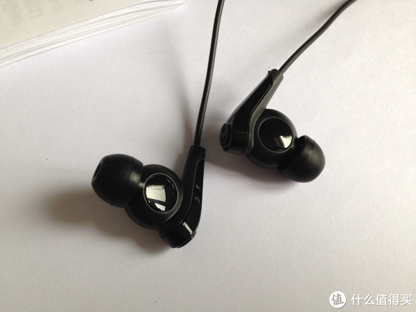 具:小神价入手SONY 索尼 MDR-NC13 入耳式耳机