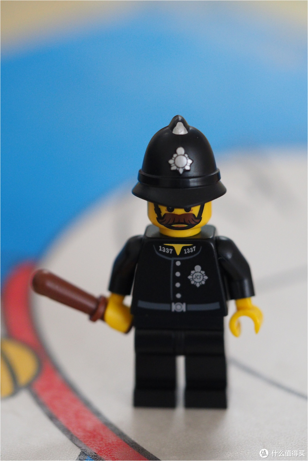 卖萌无罪：LEGO 乐高 抽抽乐卫兵&警察 的正确使用方法