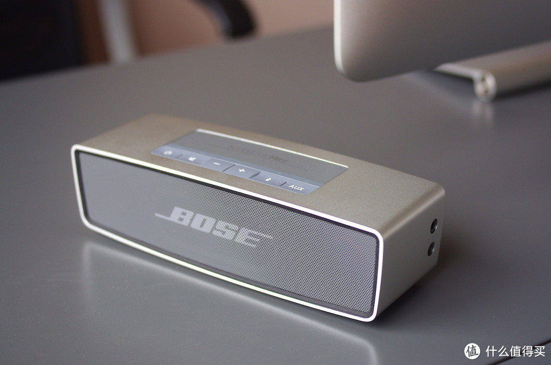 一个让你心甘情愿把钱花在外形上的尤物：BOSE mini 无线音箱