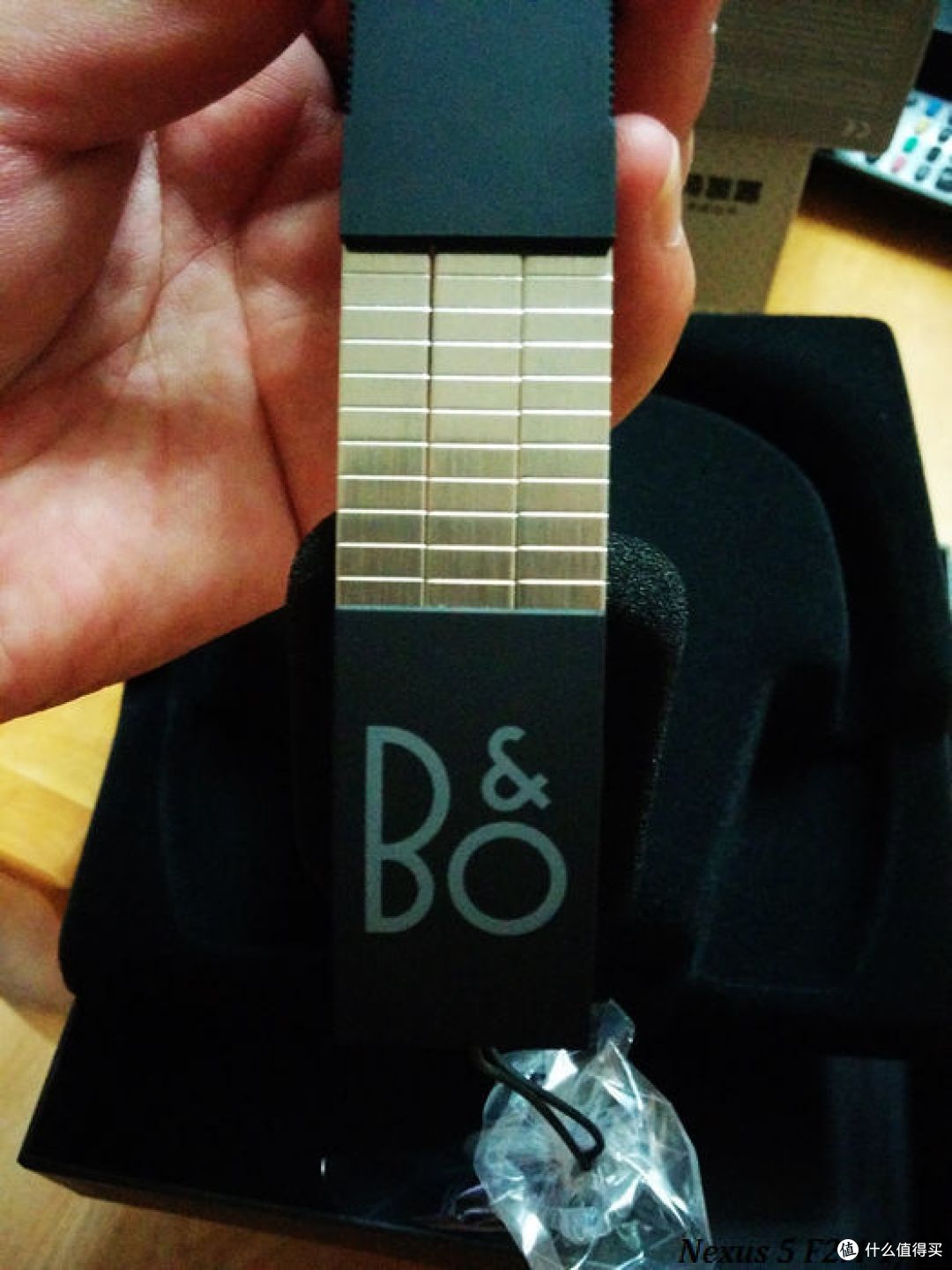 小巧轻盈：BANG & OLUFSEN BeoPlay Form 2i 头戴式耳机 线控版