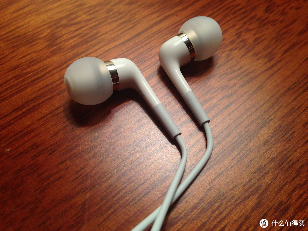 褒贬不一：Apple 苹果 大白 MA850FE/B 双单元动铁 入耳式耳机（带麦）