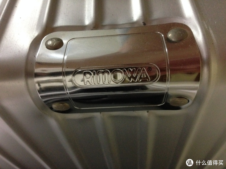 送给小伙伴的生日礼物：日默瓦 RIMOWA CLASSIC FLIGHT 复古系列 974.52  登机箱 + 24寸托运箱