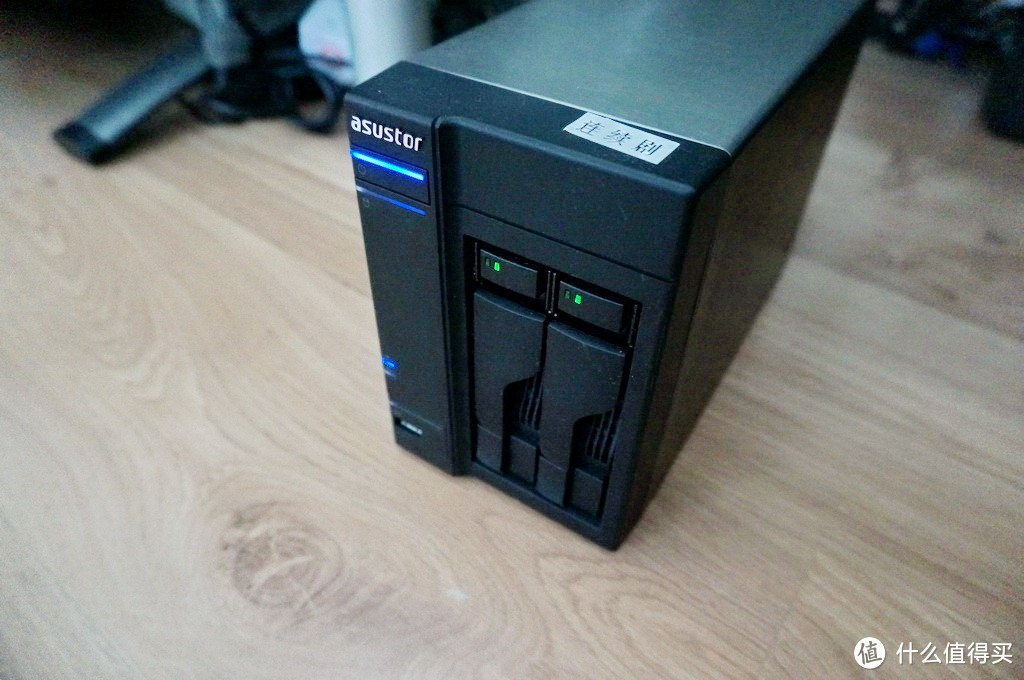 Asustor AS-602T 2-Bay 存储服务器，名牌但国内少闻的NAS系列