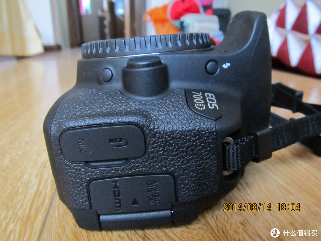圆老婆的单反梦：Canon 佳能 EOS 700D 单反套机（EF-S 18-135mm f/3.5-5.6 IS STM）