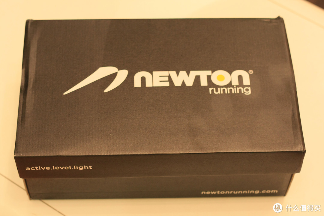 这颗苹果有点酸：晒晒入手的第一双 Newton 牛顿 Running Distance 跑鞋