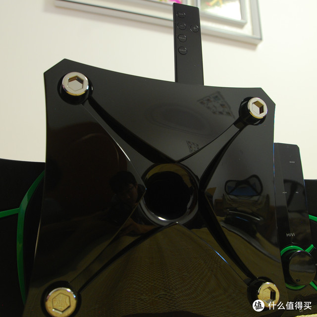 惠威音箱里的另类：HiVi 惠威 GT1000 2.1 游戏音箱