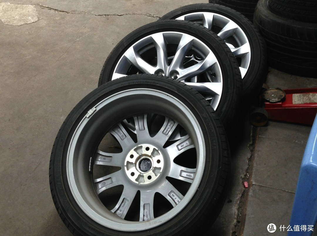 廉价升级轮毂轮胎的好方法：杰德升级18寸加装TPMS胎压监控