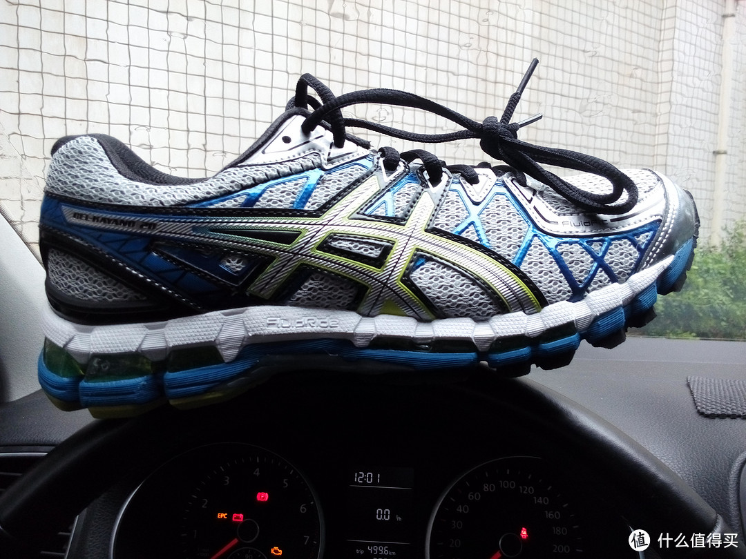 不跑不欢乐：ASCIS 亚瑟士 GT-2000 & KAYANO 20 跑鞋