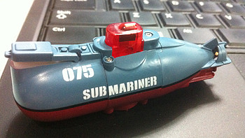 据说这是世界上最迷你的遥控潜水艇