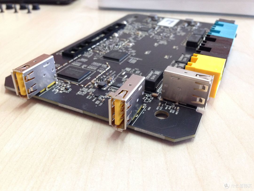 lenovo 联想 NBD 智能路由器 拆机体验