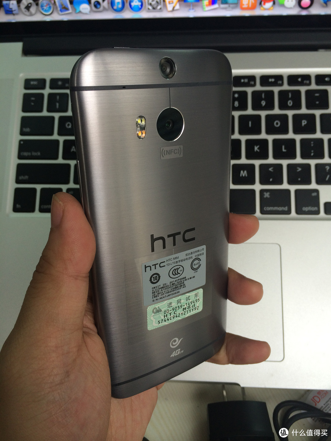 备机到手：全金属自拍小神器 HTC One M8d 电信4G手机 附与5S对比及真人兽