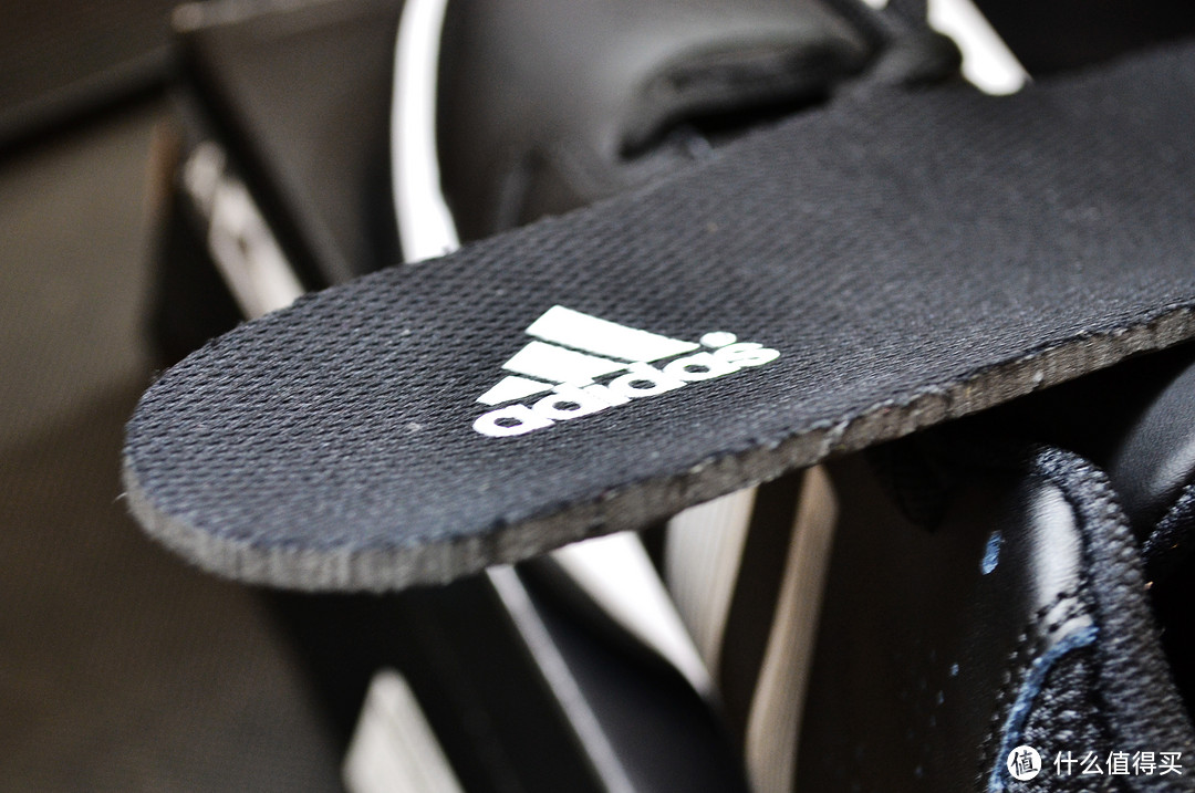 真假牛皮？白菜价adidas 阿迪达斯男子场上款篮球鞋 G65870