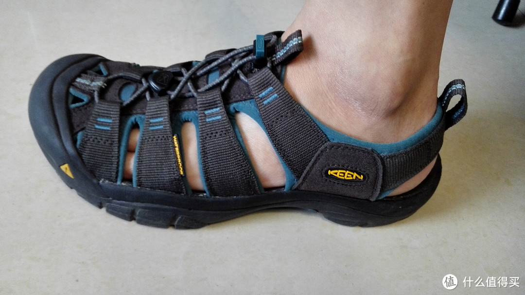 KEEN CLEARWATER CNX、NEWPORT H2 户外溯溪鞋