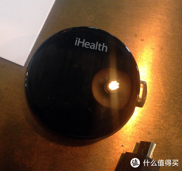 一般的ihealth 智能腕表