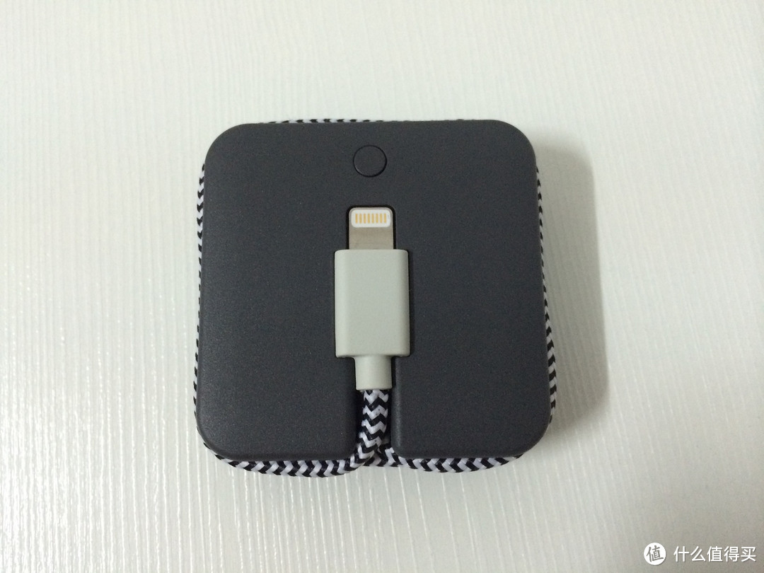 水果的超萌小伙伴儿：Native Union Jump Cable iPhone 移动电源+充电数据线