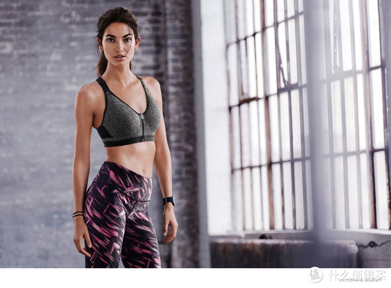 当天使进入健身房：Victoria’s Secret Sport 发布 2014 秋款运动内衣