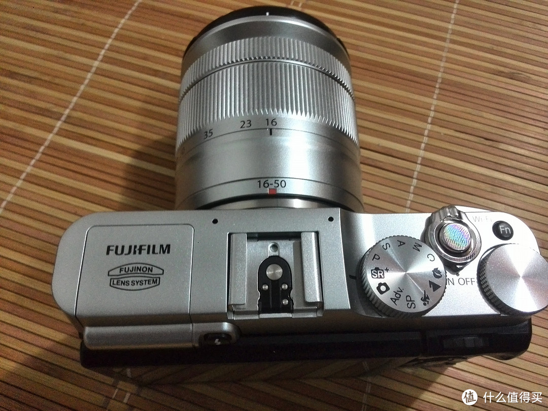 FUJIFILM 富士 X-A1(16-50mm)套机 F3.5-5.6 OIS 银色 开箱、逛展使用体验