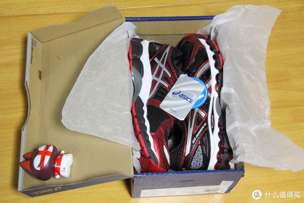 赤色彗星：ASICS 亚瑟士 Gel-Nimbus 15 *级缓冲跑鞋