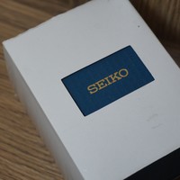 精工 SKA631 男款人动电能腕表外观展示(表带|指针|表盘|logo)