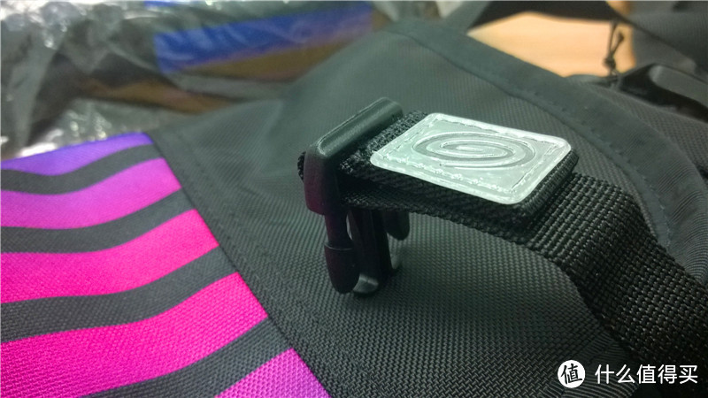 男女混背之物：TIMBUK2 天霸 116-1-4062 经典款 信使包 晚霞色