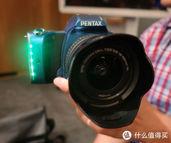 LED灯不仅为炫目：PENTAX 宾得 正式发布 K-S1 单反