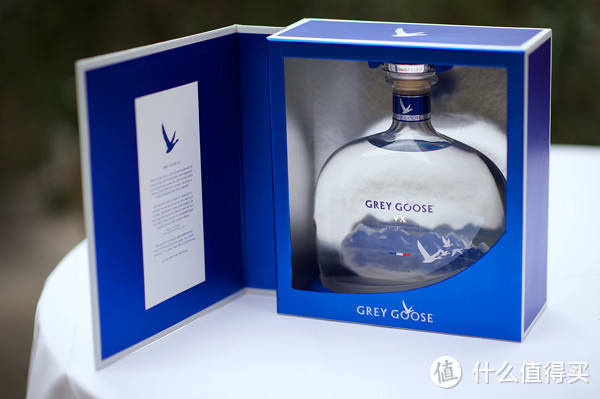 混入干邑芬芳：百加得旗下 GREY GOOSE 灰雁 推出新款高端烈酒灰雁 VX