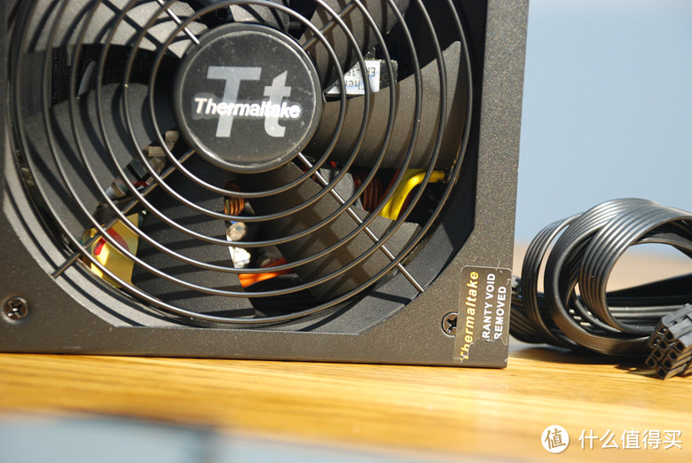 我的众测之路 - Thermaltake 530W 半模组游戏电源评测