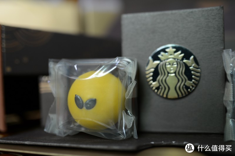 来自星星的月饼：STARBUCKS星巴克星奕系列月饼，附与希尔顿酒店荣誉客会广式月饼简略对比