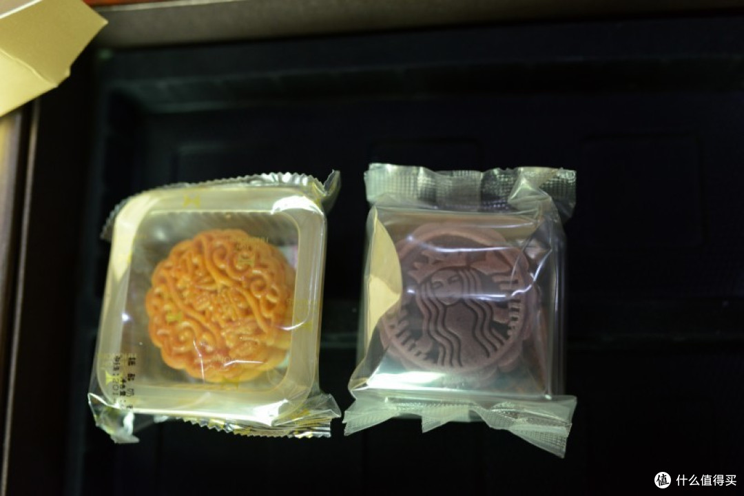 来自星星的月饼:STARBUCKS星巴克星奕系列月饼,附与希尔顿酒店荣誉客会广式月饼简略对比