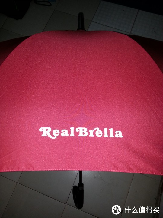 买了把奇葩的伞：RealBrella 锐乐 不对称设计长柄伞