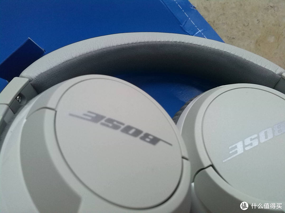 Bose 博士 OE2i 头戴式耳机 的奇幻旅程