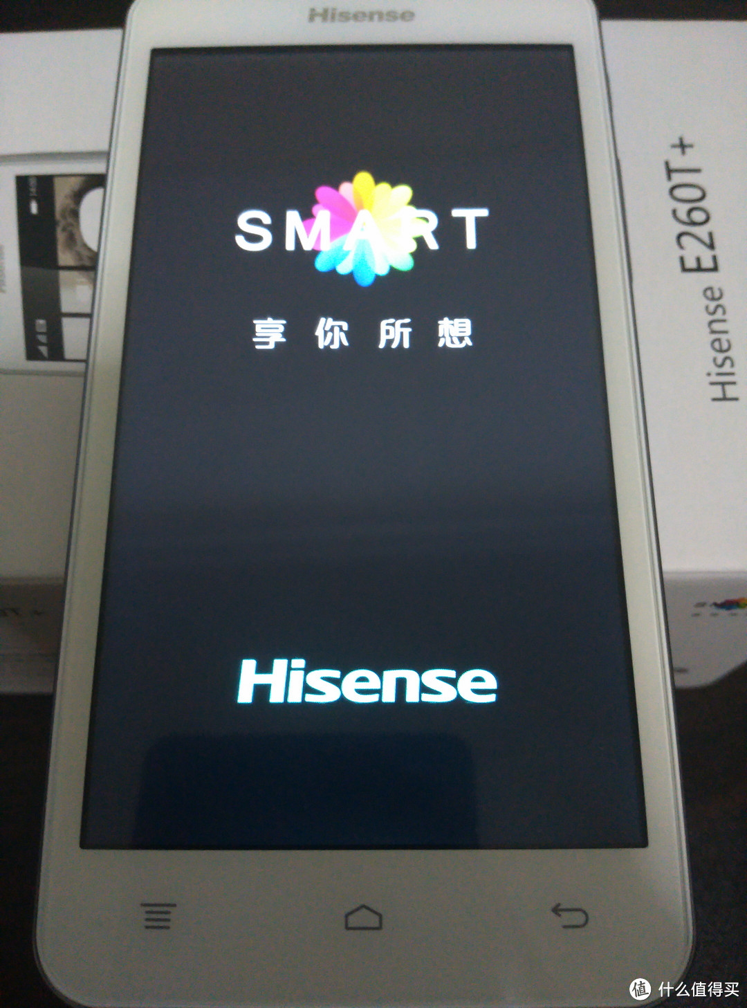 能听懂方言的Cortana：Hisense 海信 NANA E260T+ WP智能手机