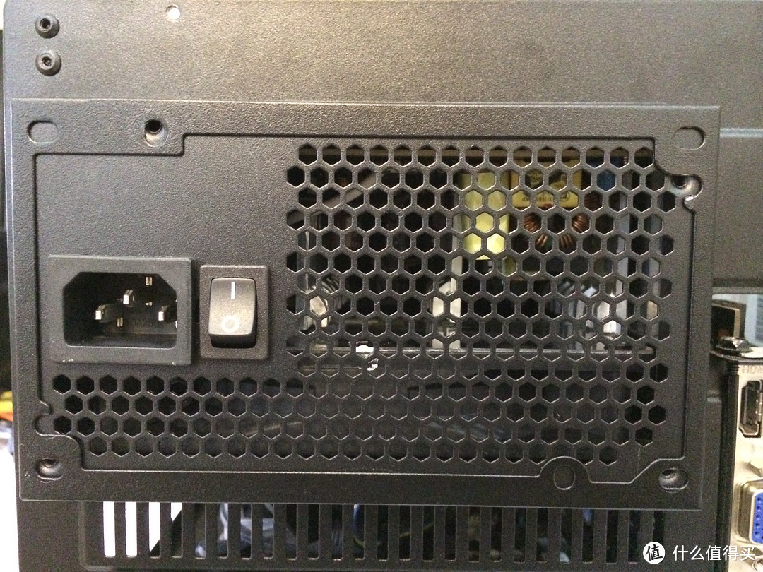 Tt Smart SE系列电源——处女座的ITX小机箱偏执背线