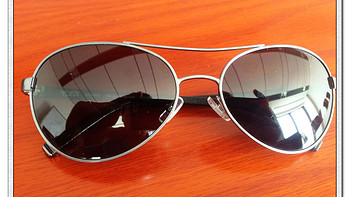 TUMI Polarized Aviators 飞行员偏光太阳镜