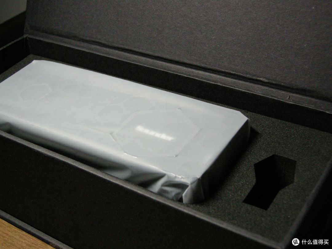 蜂巢之美:评测 sounder 蜂巢 2s+ 蓝牙音响